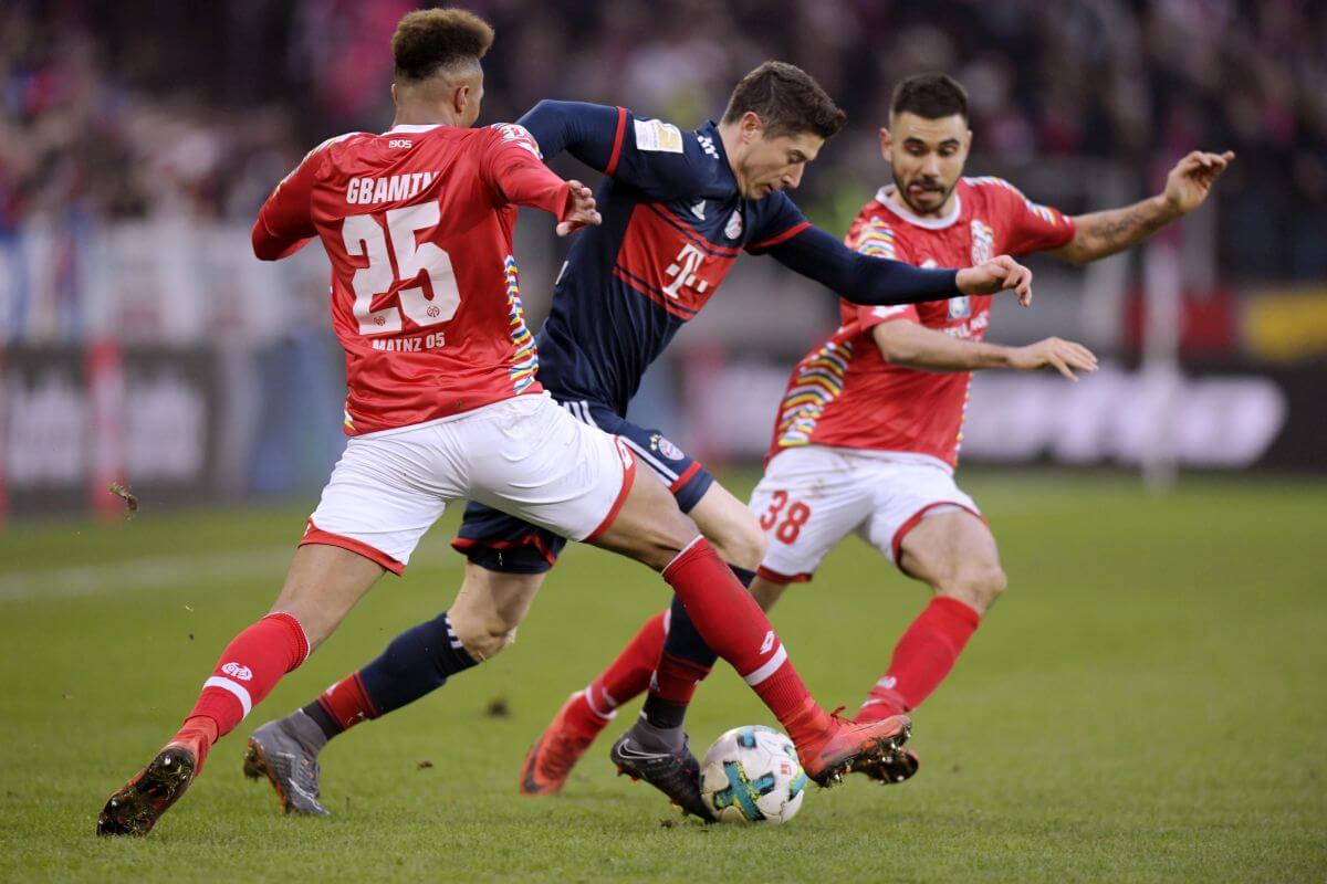 Jean-Philippe Gbamin w barwach FSV Mainz