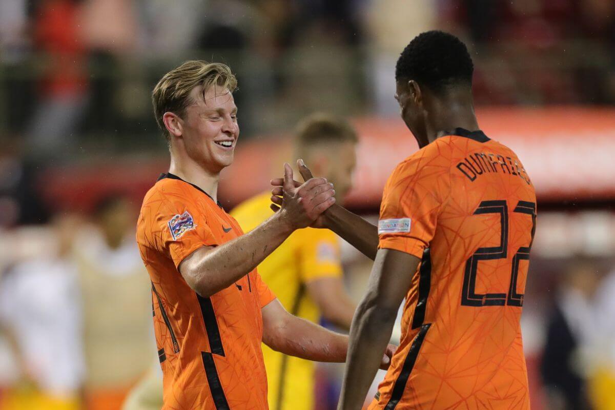 Frenkie de Jong i Denzel Dumfries