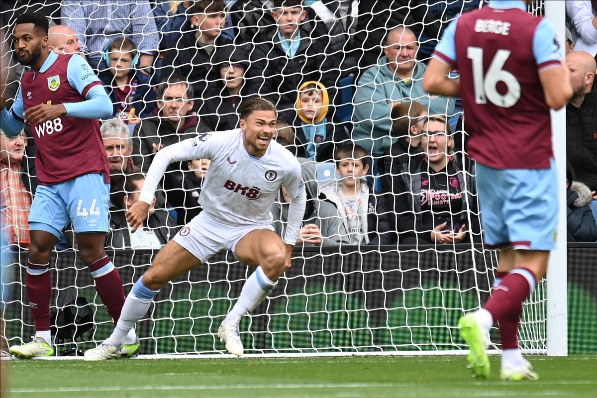 Matty Cash (Burnley - Aston Villa)