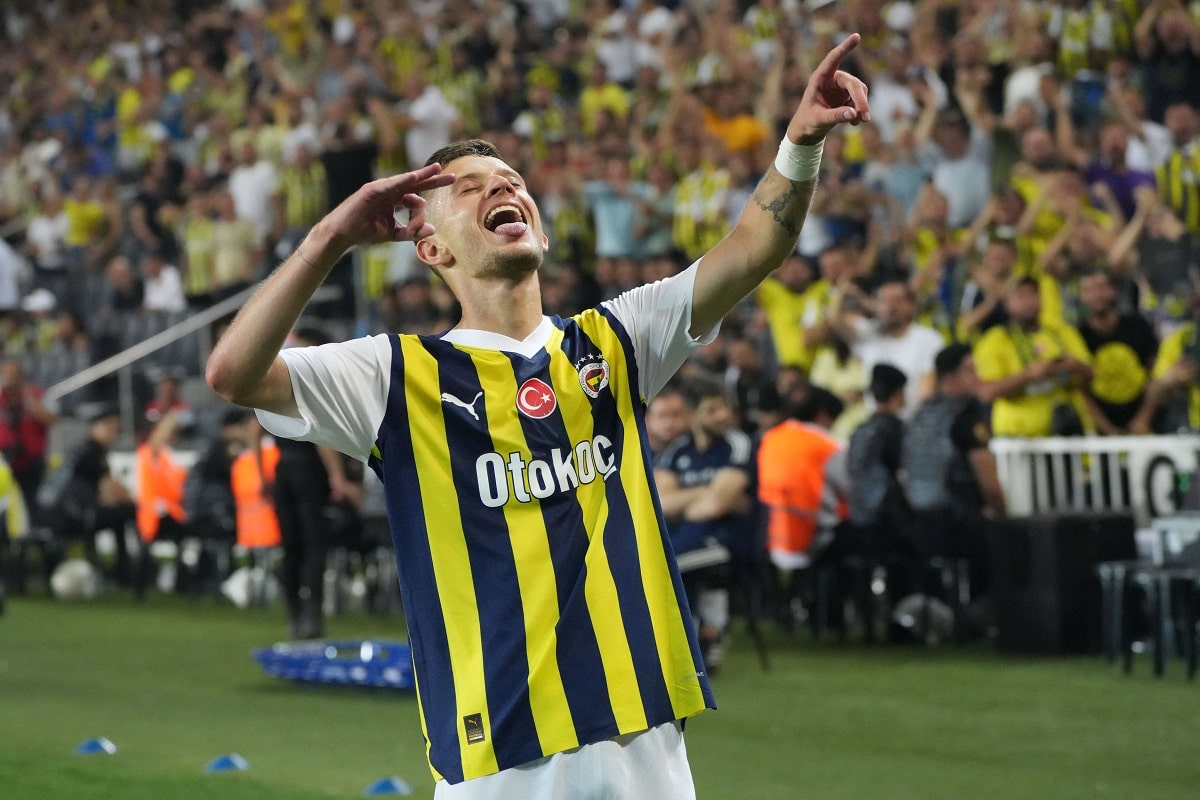 Sebastian Szymański (Fenerbahce)