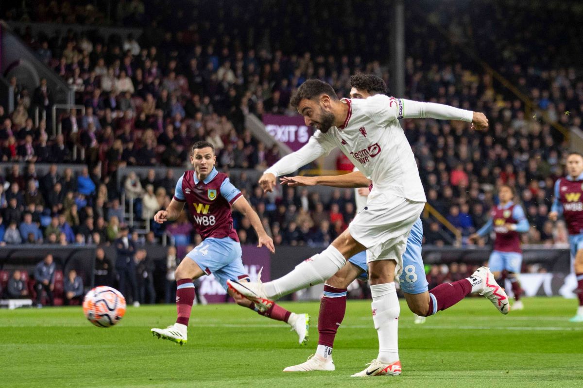 Bruno Fernandes w meczu z Burnley