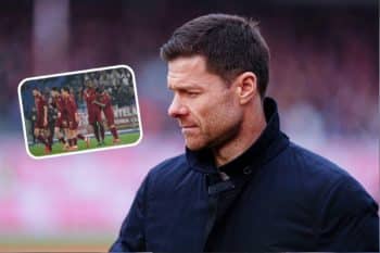 Piłkarze Romy oraz Xabi Alonso